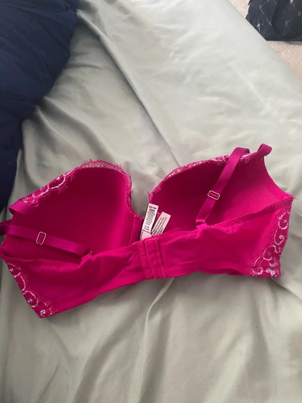 Vs bra - Picture 2 of 3